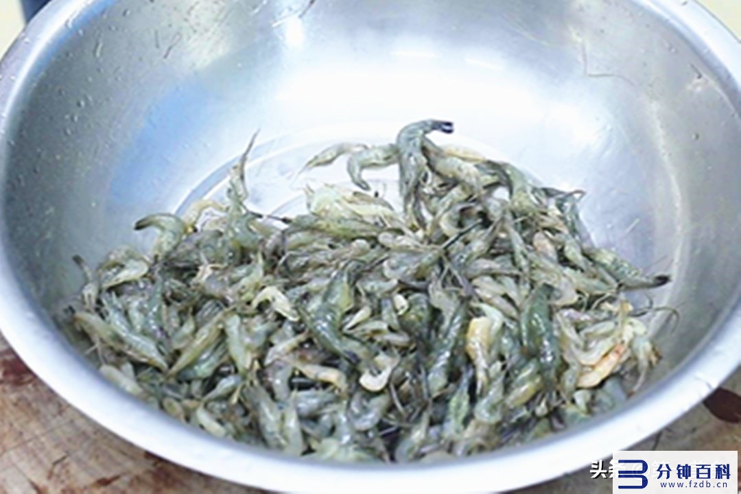 河虾的做法大全(蒜蓉河虾的做法大全)插图7 河虾的做法大全(蒜蓉河虾的做法大全)插图7