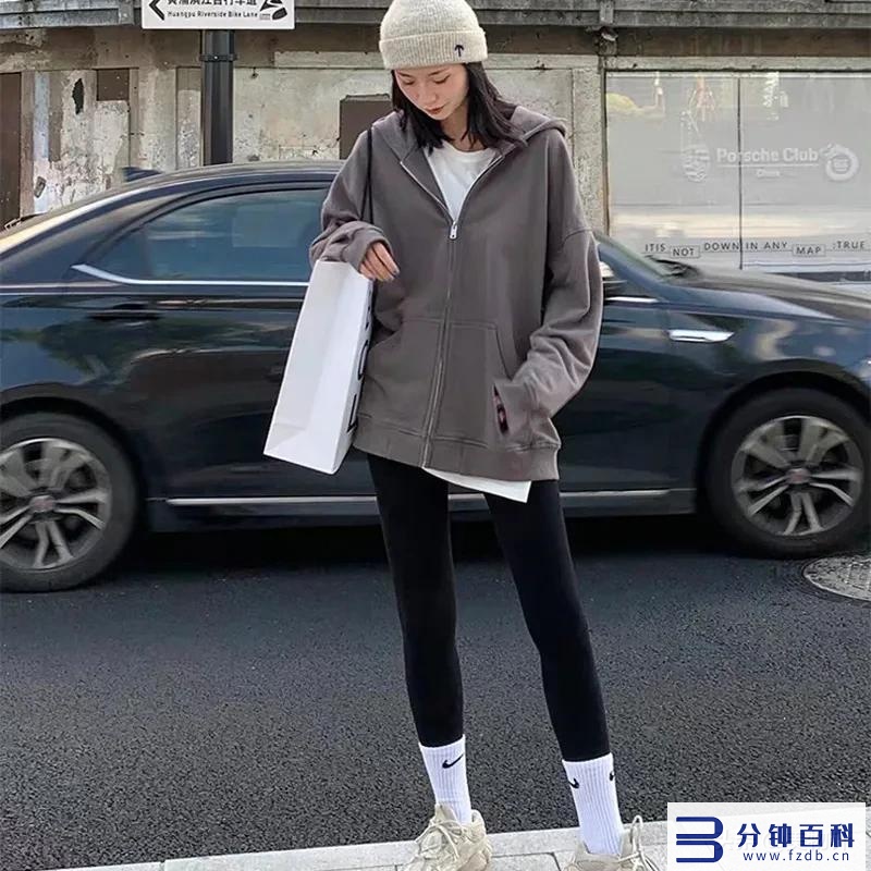 牛奶丝是什么面料,牛奶丝是什么面料,优缺点插图15 牛奶打底裤,软软糯糯,又暖又瘦